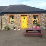 Farm Hostel, And Hostel