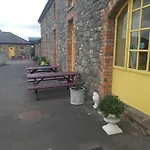 Farm Hostel, And