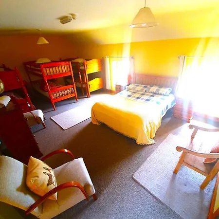 Farm Hostel, And Хостел *