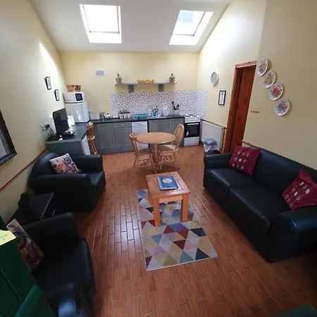 호스텔 Farm Hostel, And *