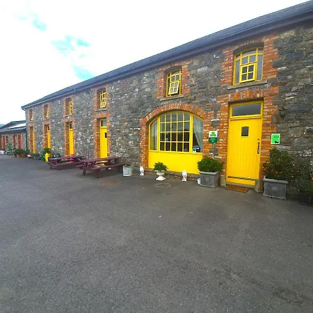 Hostel Farm Hostel, And Slane