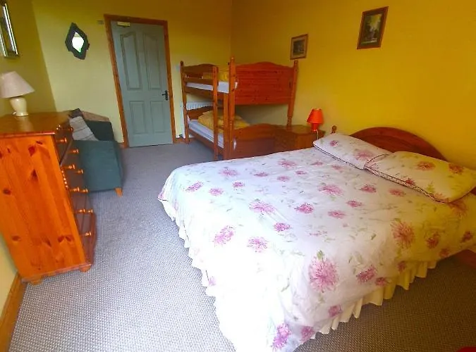 Farm Hostel, And Hostel Slane