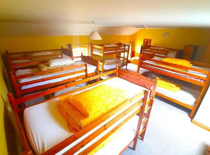 호스텔 Farm Hostel, And