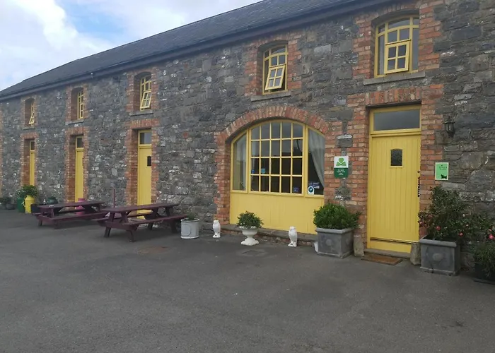 Hostel Farm Hostel, And Slane