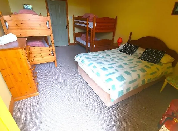 Farm Hostel, And אכסניה *