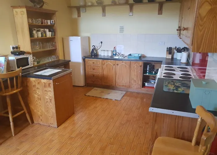 אכסניה Farm Hostel, And